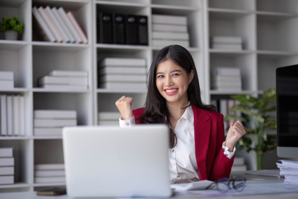職場碰到考驗，不要太沮喪，反而要珍惜林林總總的挑戰機會，一關一關的過去，累積多了，妳就取得輝煌的成功。圖/123RF圖庫
