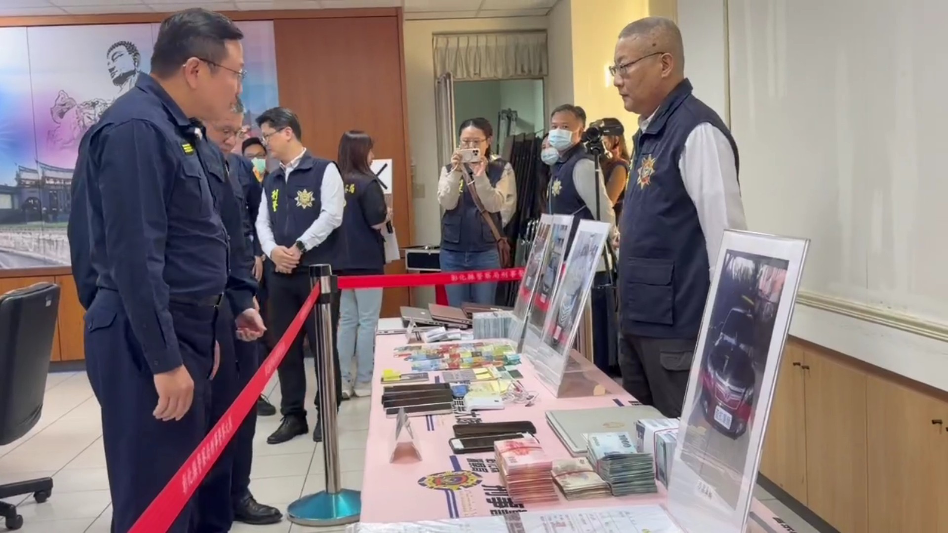 魔術也騙人！彰化警方用小翼魔術秀教你防詐 - https://www.watchmedia01.com