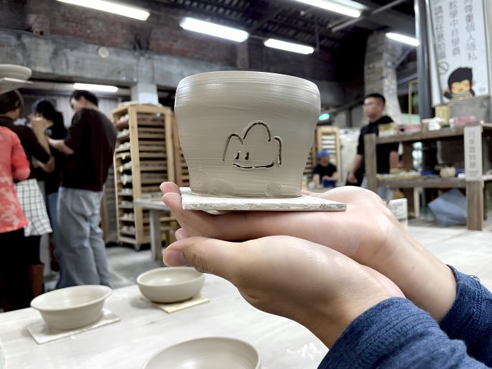 《圖說》鶯歌石步道尋幽遠眺，可順遊「新旺集瓷」體驗陶藝手作溫度。〈觀旅局提供〉