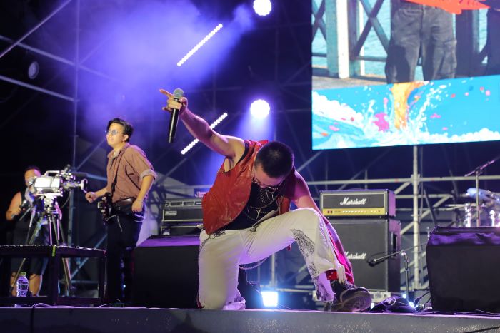 《圖說》「獨立音樂大賞」最終前10強將站上河海音樂季貢寮場大舞臺進行決賽--圖為2025年資料照。〈觀旅局提供〉