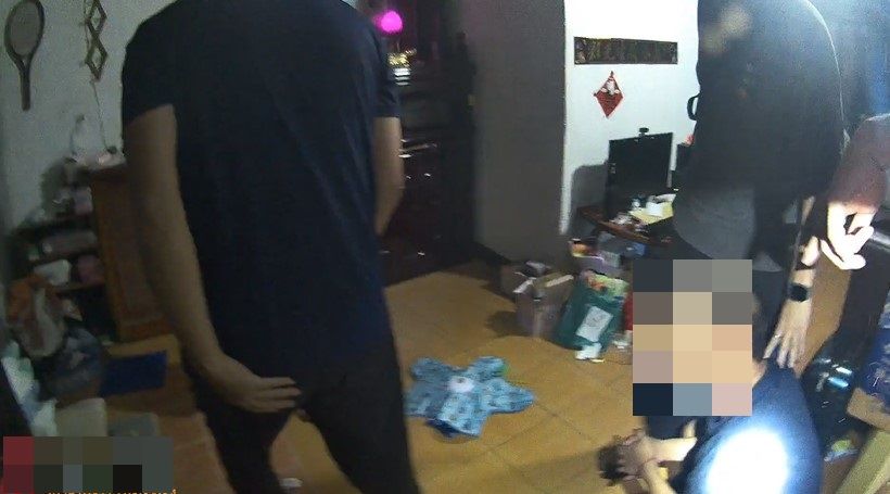 《圖說》板橋警拂曉出擊破獲毒品分裝據點。〈板橋分局提供〉